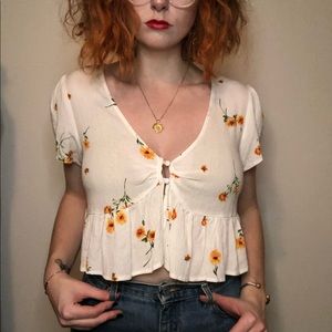 PacSun Floral White Crop Top